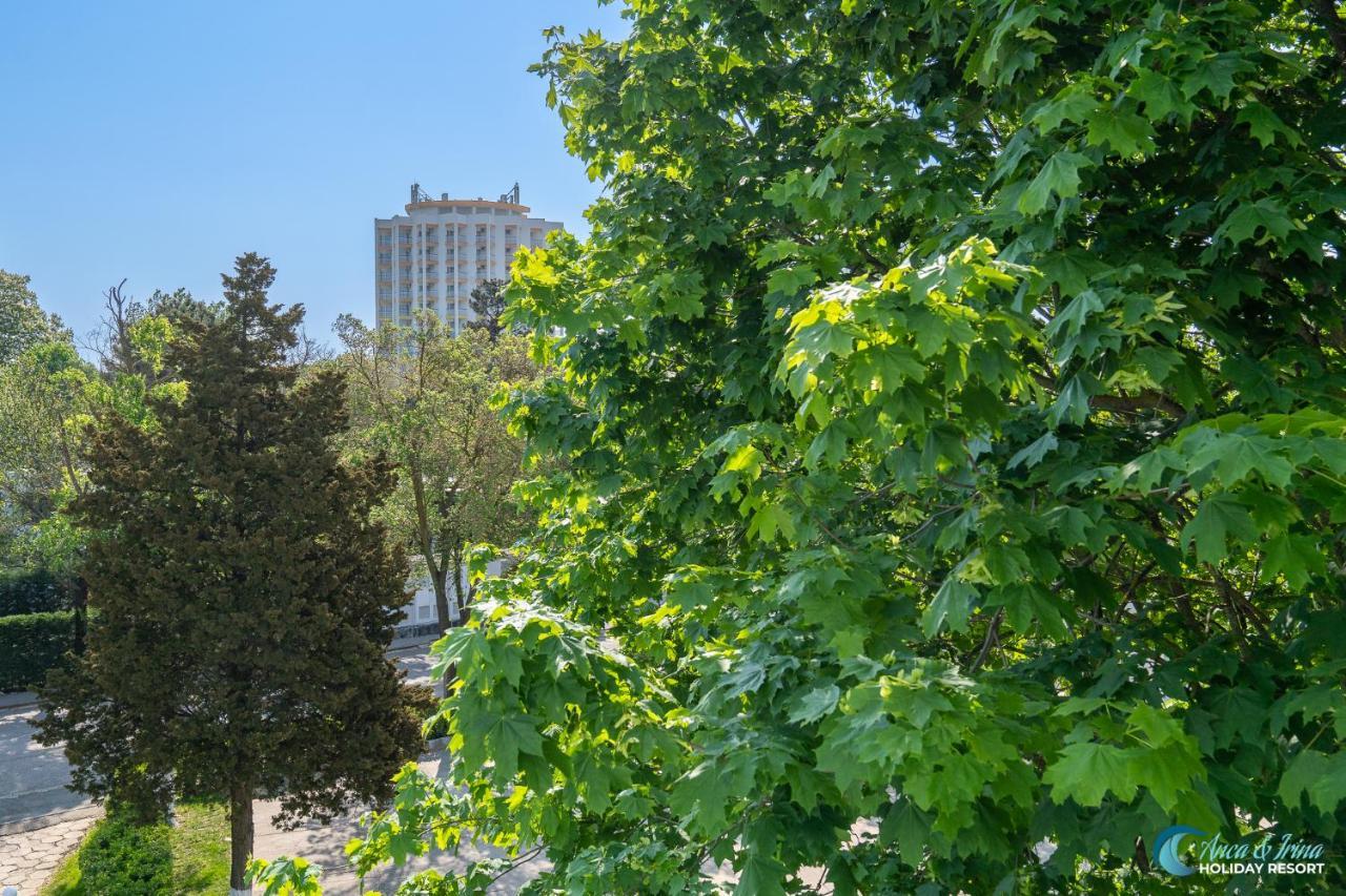 Hotel Irina Venus Bagian luar foto