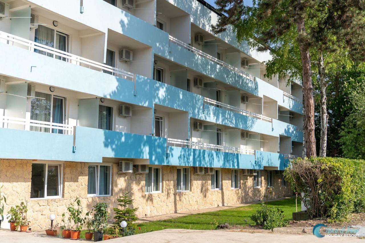 Hotel Irina Venus Bagian luar foto