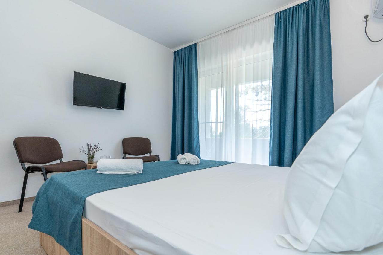 Hotel Irina Venus Bagian luar foto