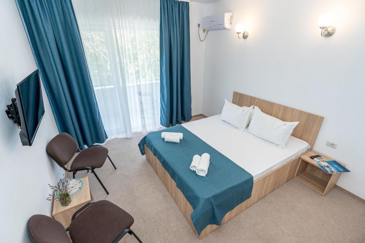 Hotel Irina Venus Bagian luar foto